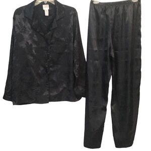 Madison & Max Intimate Black Silky Soft Longsleeved Two Piece Pajama Loungewear